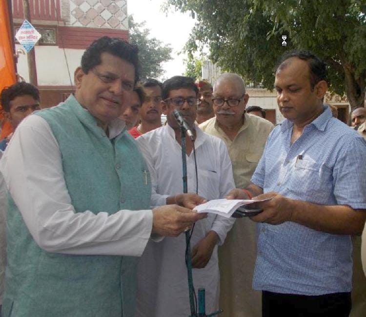 The sit-in directly assessing public grievances Congress
