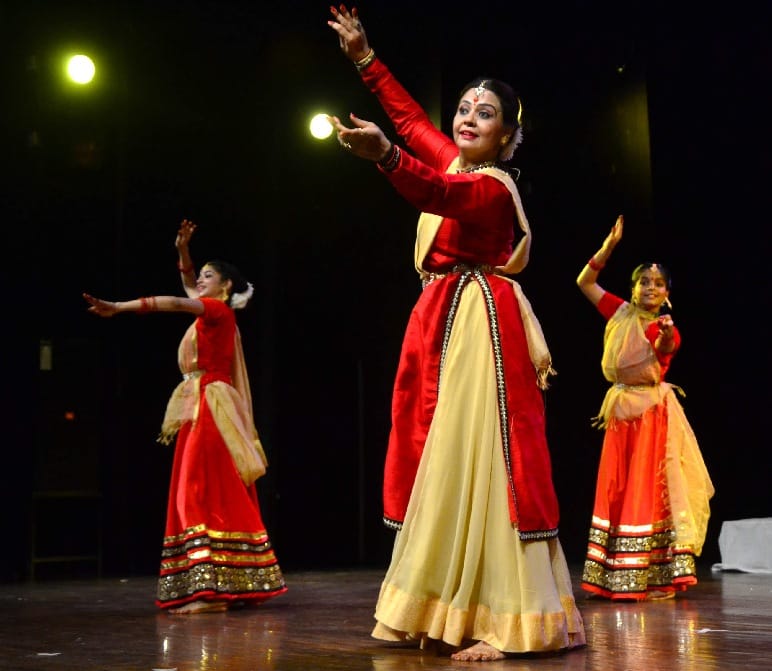 kathak dance history profile, cultural evening, sameera kausar performance, kathak dance, chandigarh