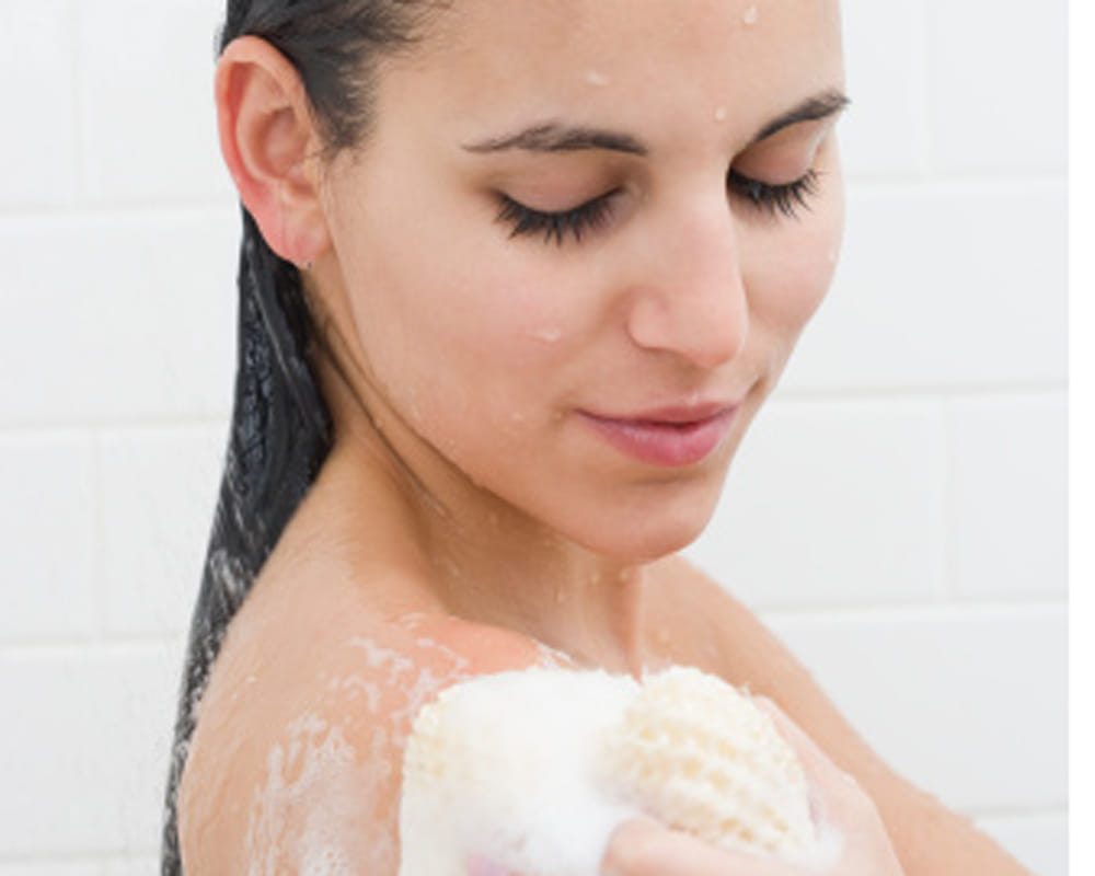 avoid these 5 mistakes while taking shower