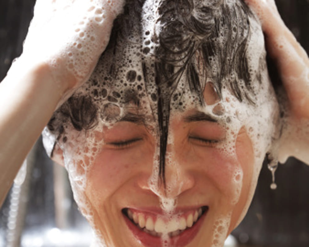 avoid these 5 mistakes while taking shower