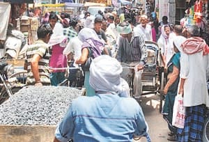 panjabi market me jaam