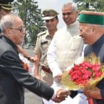  प्रणब दा के साथ उनकी बेटी शर्मिष्ठा मुखर्जी भी शिमला आई हैं। पिछले साल की तरह ही प्रणब दा गर्मियां बिताने शिमला पहुंचे हैं।