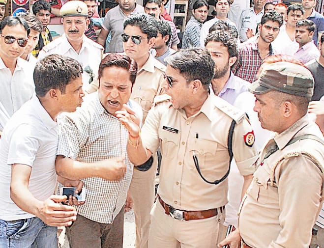 protest against encrochment