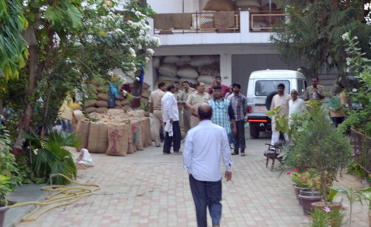 Recovered 155 bags Poppy in BSP leader's house 