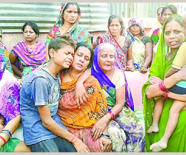  Three died in pickle factory in Raebareli.