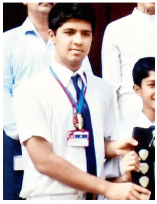 17- year-old Badminton player died in Trial room