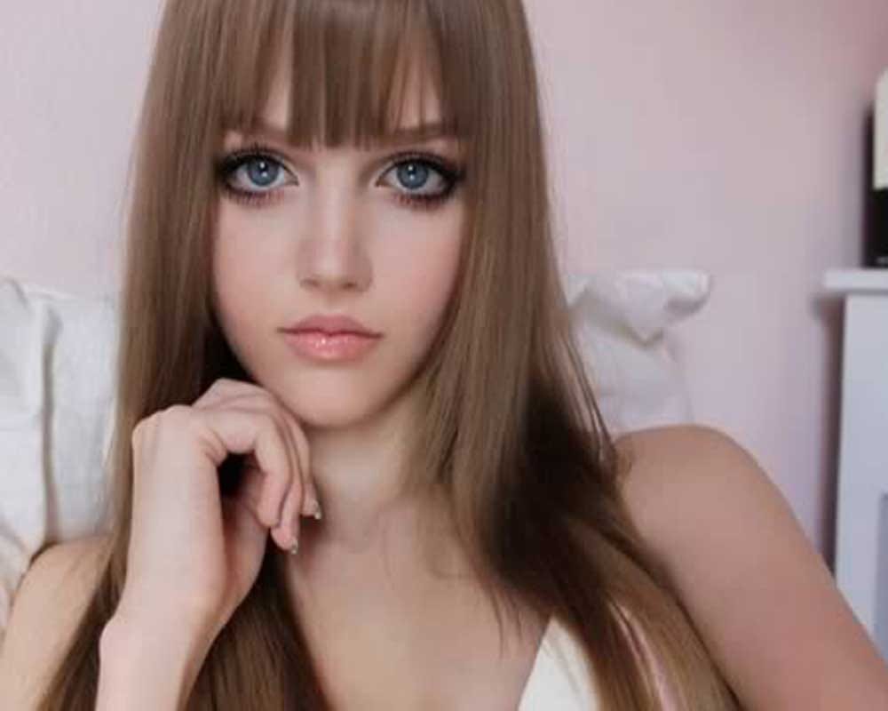  Girls Who Look Like Barbie Dolls