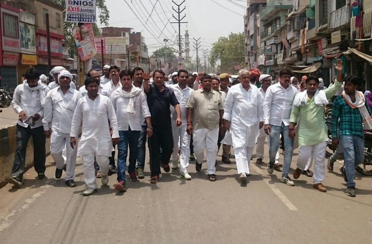 Traders laid off Shops 