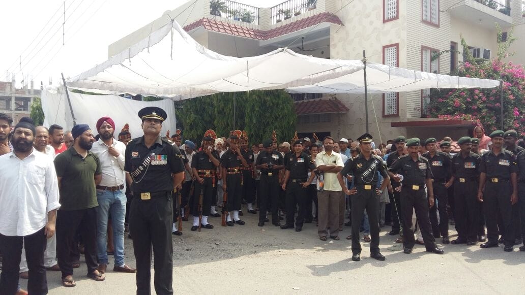cremation of martyr lieutenant colonel ranjit singh panwar