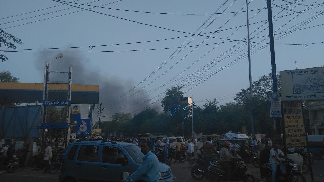 Mathura Clash: Trouble in mathura between police and alleged Satyagrahi
