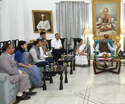 Governor ram naik says to make positive image of UP.