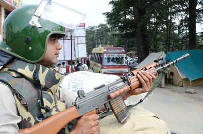 President Pranab Mukherjee arrived at shimla.