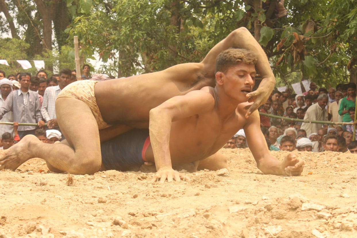 Surendra given to the toppling of Ayodhya wrestler Ambika