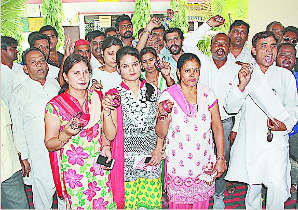 BSA school operators offering bangles