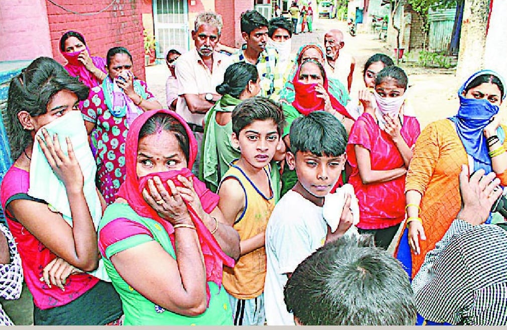 Chlorine gas leak in the district hospital, stirred