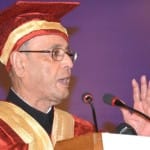  प्रणब मुखर्जी शुक्रवार को शिमला के पीटरहॉफ में इंदिरा गांधी मेडिकल कॉलेज के दीक्षांत समारोह में बतौर मुख्यातिथि संबोधित कर रहे थे।