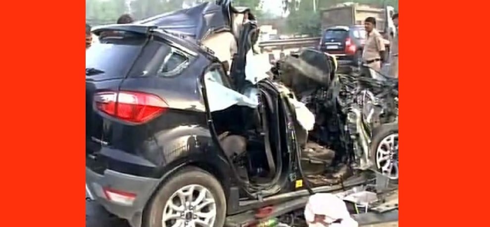 Six friend killed in road accident