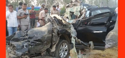 Six friend killed in road accident