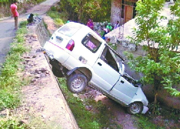 two died and two injured  in road accident