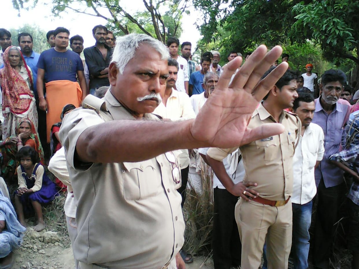 man crushed to death by JCB in ambedkar nagar