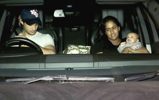Salman khan, Arpita Khan and Aayush Sharma with baby Ahil