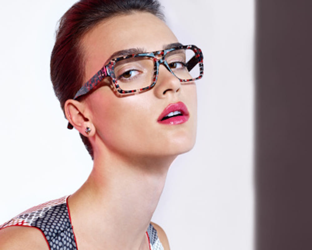 7 problem faces people who wear glasses  