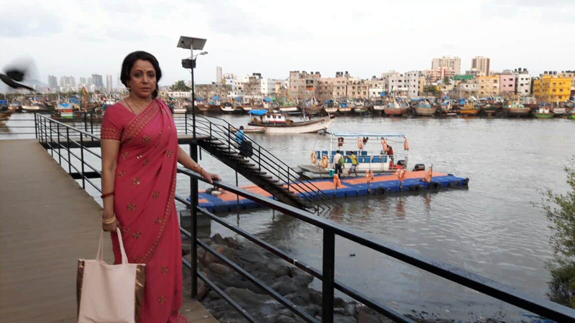 This is how Amitabh Bacchan wishes happy birthday to Hema malini