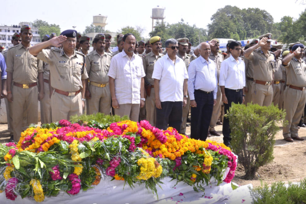 Last rights of Mathura SP takes place