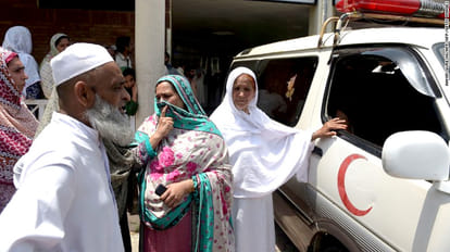 pakistani girl burned alive for rejecting marriage proposal