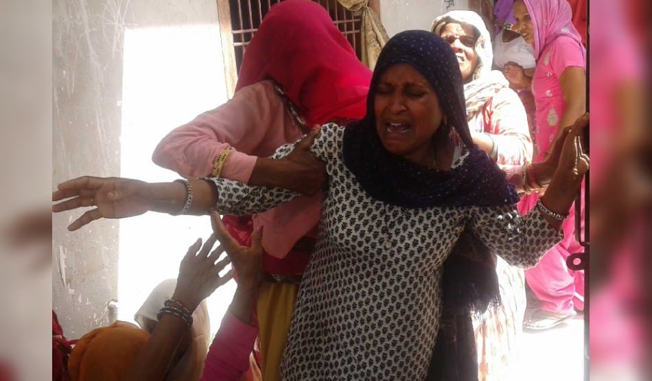 Pulgaon armament stores fire: son's martyrdom, Cremation of shaheed