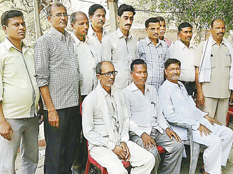 SP activists in support of former lawmaker resignation