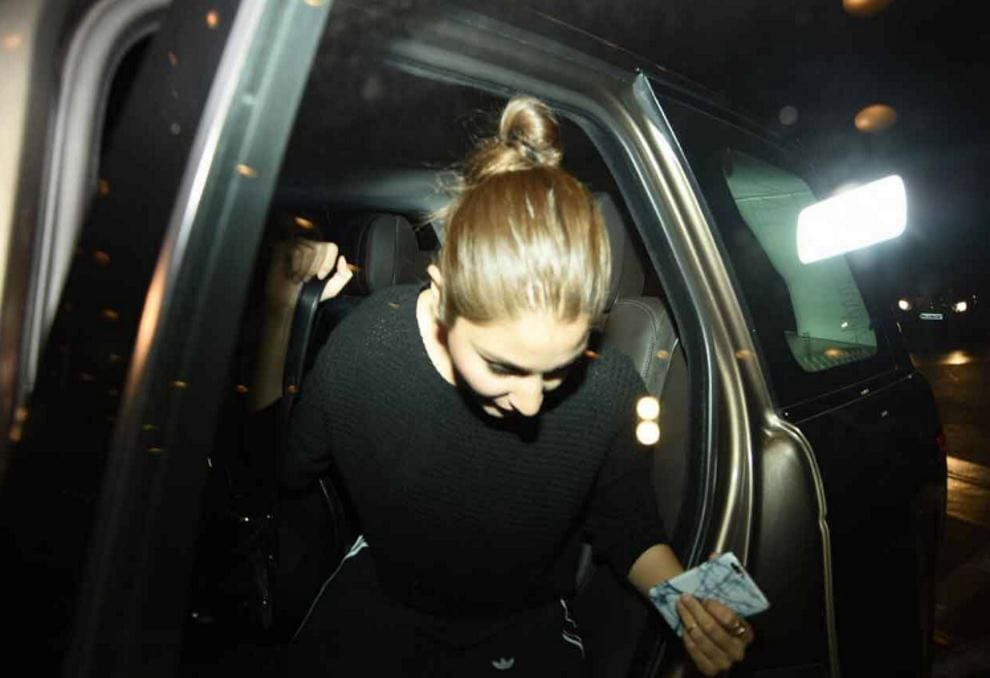 virat kohli And Anushka sharma At mumbai Airport