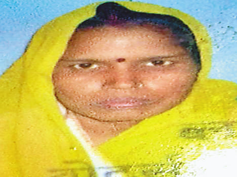 Chandeliers in burned woman's death