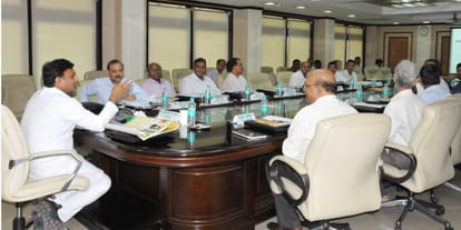 CM Akhilesh yadav decision on road safety.