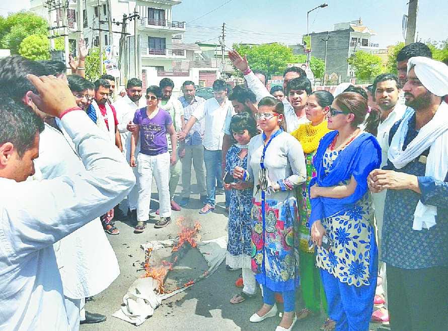 Sirsa News, Hindi News, politics, Congress, Avantika tanwar, Petro Rate, Aggitation, Sirsa