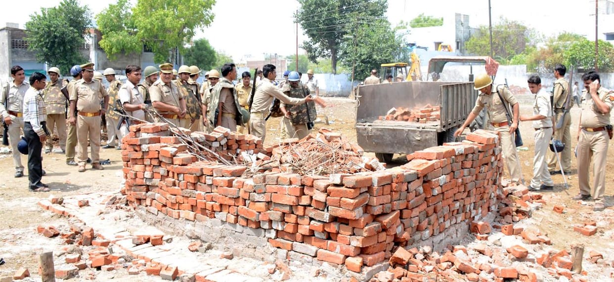 Bmola clash again , the administration removed the scaffold