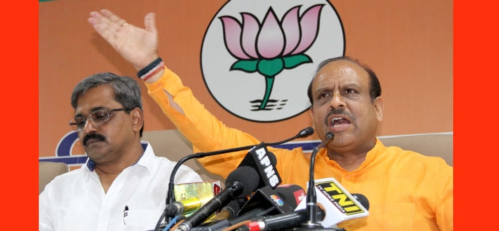 Vijender Gupta file a complaint of mental harassment against kejriwal