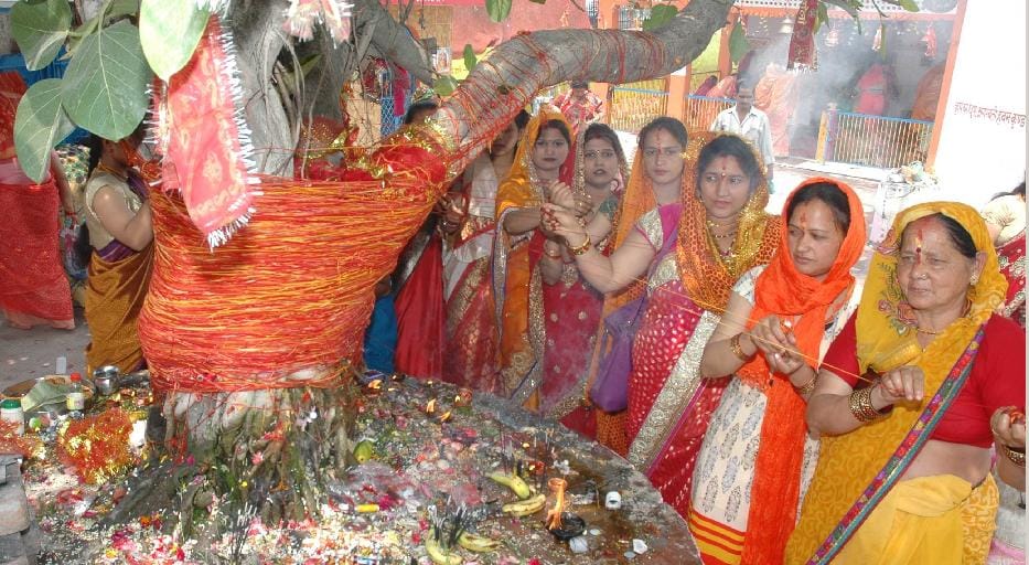 Fortunately for women who worship monolithic Banyan tree