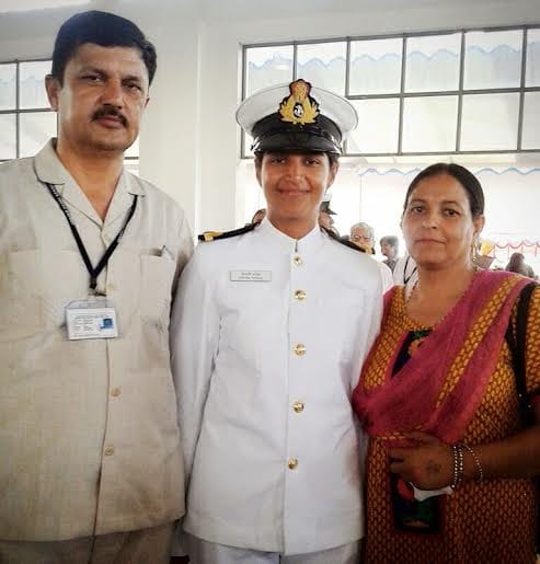 haryana daughter shivani pansal selected as indian navy pilot observer 