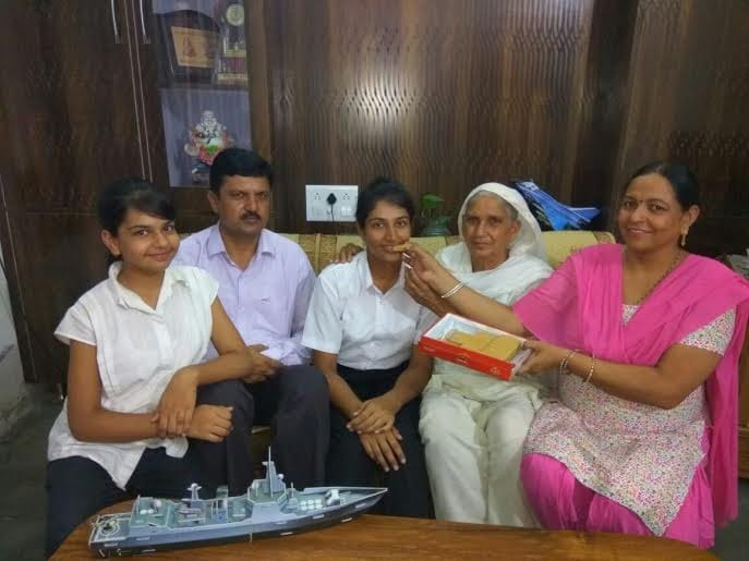 haryana daughter shivani pansal selected as indian navy pilot observer 