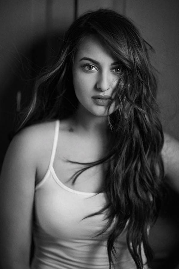 Sonakshi Sinha reconciled with ex-beau Bunty Sajdeh!