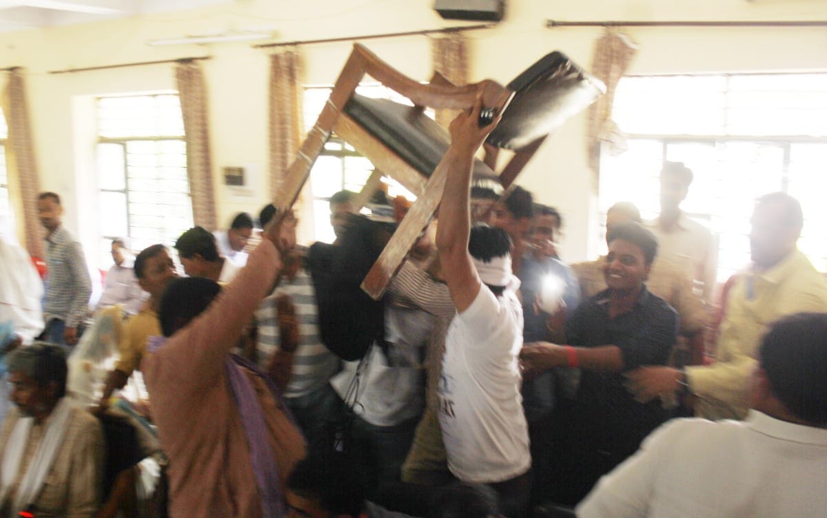 tumult in Zila panchayat board meeting, mike broken