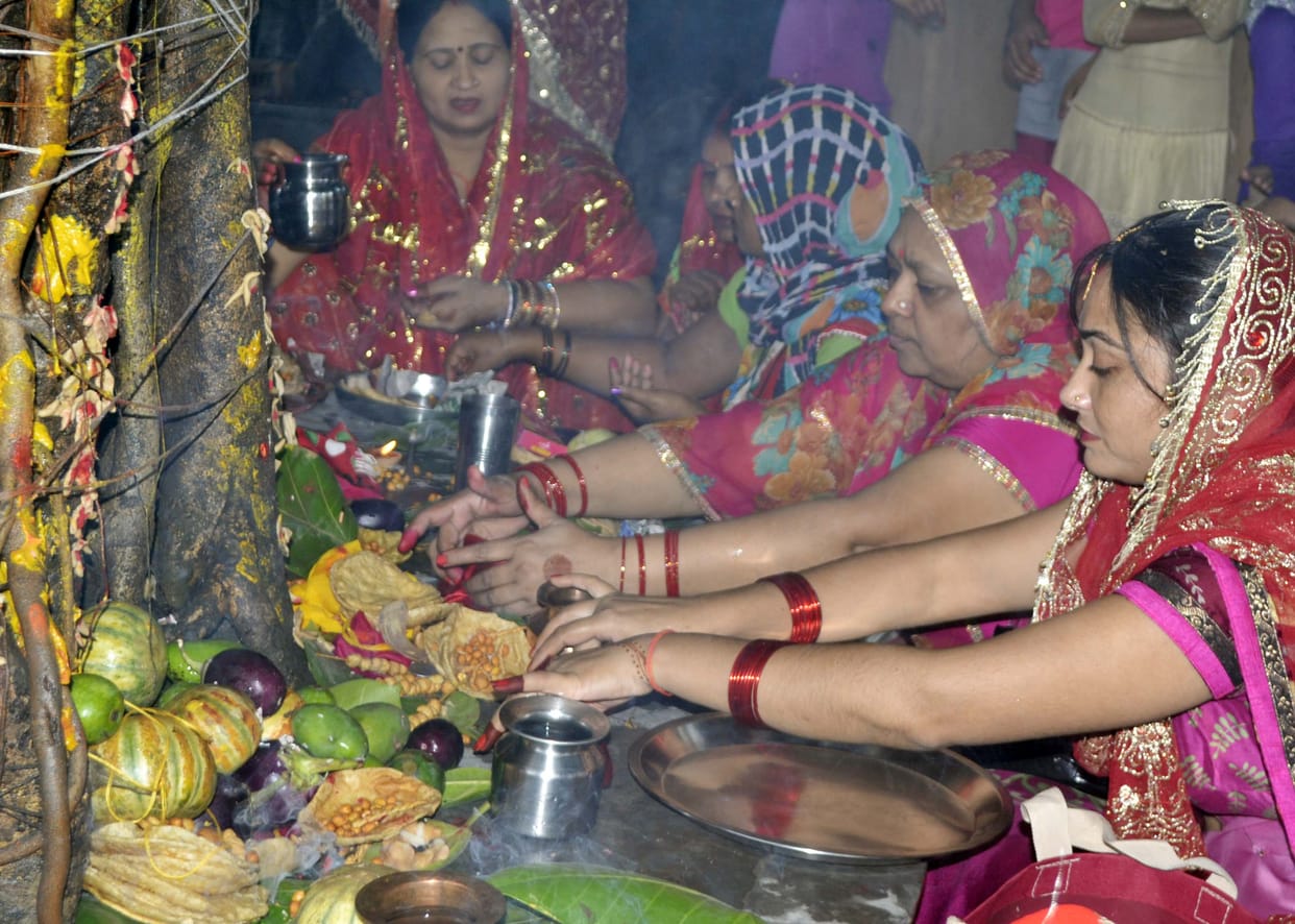 Solicited adamant Suhaginon The wedding blessing