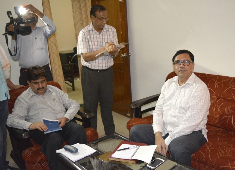commissioner aligarh reached jawahar bag for investigation