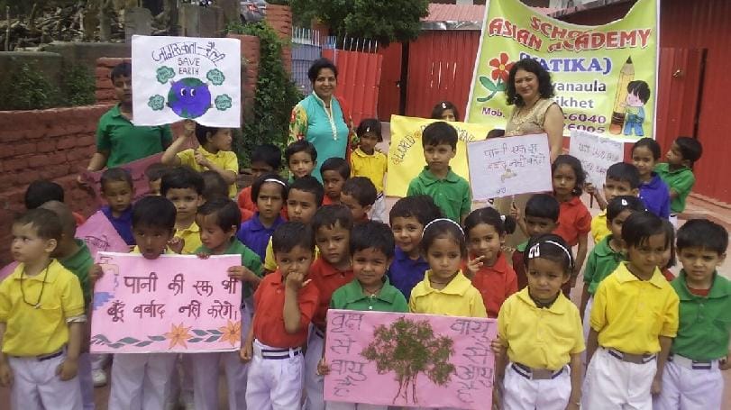 The children gave the message of environmental protection