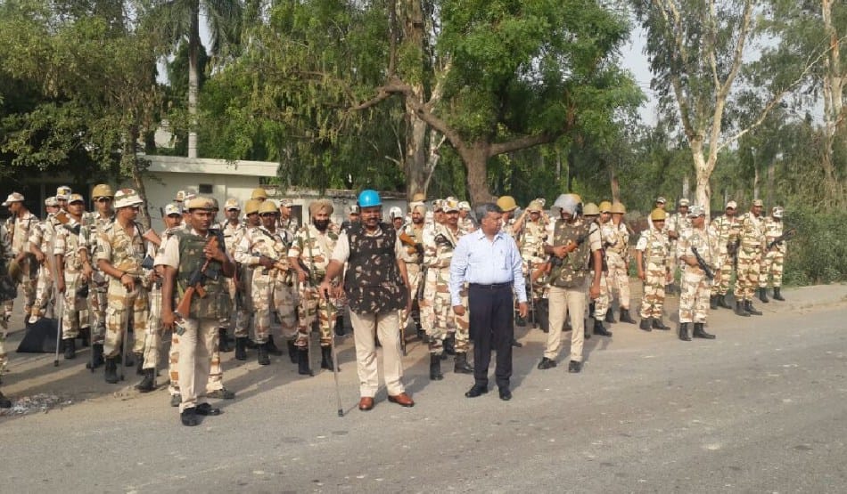 Tense atmosphere but peaceful jat protest for reservation at haryana 