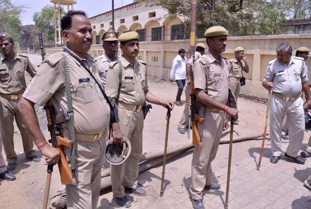 52 children with 61 women prisoners has released Jawahar Park 