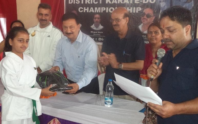 Karate Award winner in Ranikhet 