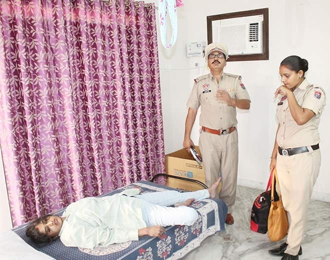 suicide, lady suicide, married lady suicide, mohali lady suicide, crime, mohali, police