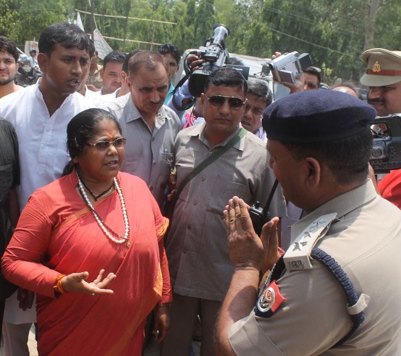 niranjan jyoti reached at jawahar bag